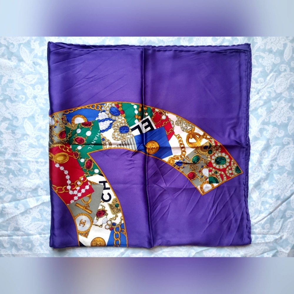 💜Chanel CC Jewel Print Scarf💜 - Picture 4 of 9